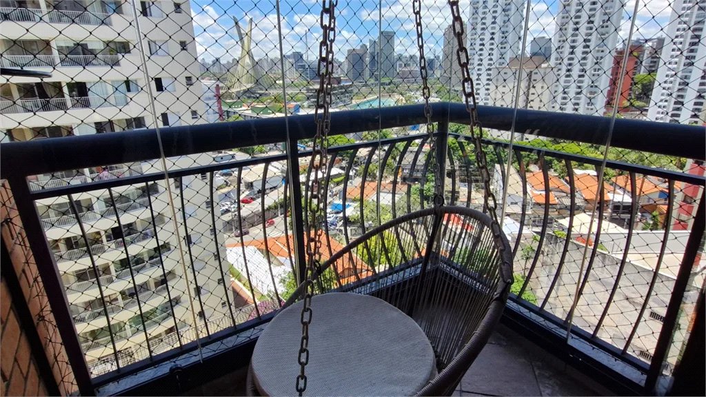 Apartamento à venda com 3 quartos, sendo 2 suítes, em Real Parque, São Paulo, SP