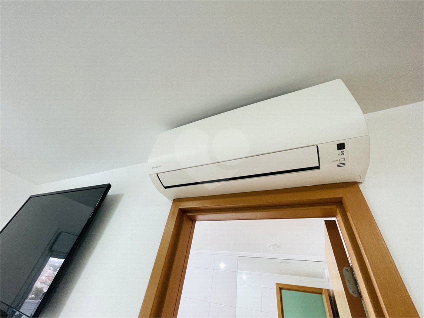 Apartamento à venda com 2 suítes em Vila Scarpelli, Santo André, SP
