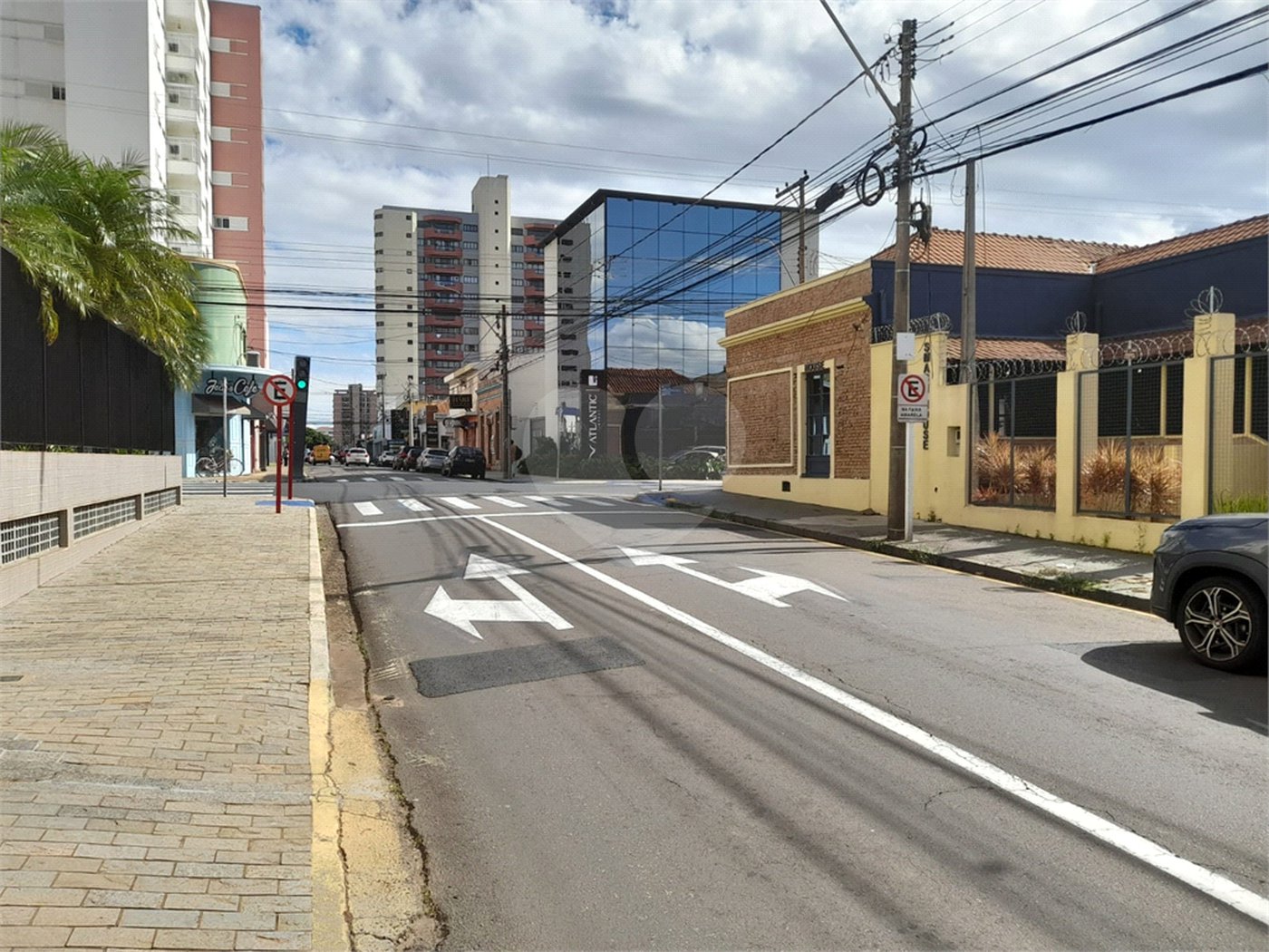 Terreno à Venda na Rua Episcopal – Localização Estratégica e Exclusiva