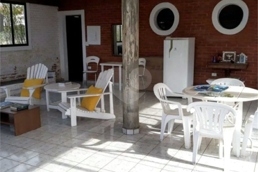 Casa com 3 dormitórios à venda em Águas de São Pedro