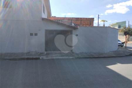 Casa para venda no Jardim Jóckei Club
