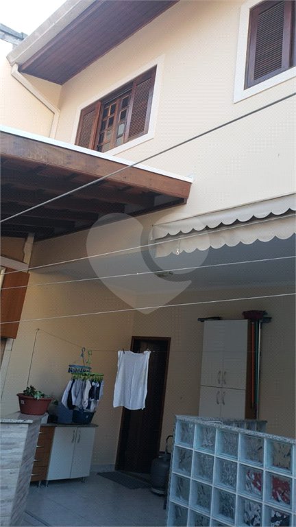 Sobrado à venda com 3 quartos, sendo 1 suíte, em Jardim Sul, São José dos Campos, SP