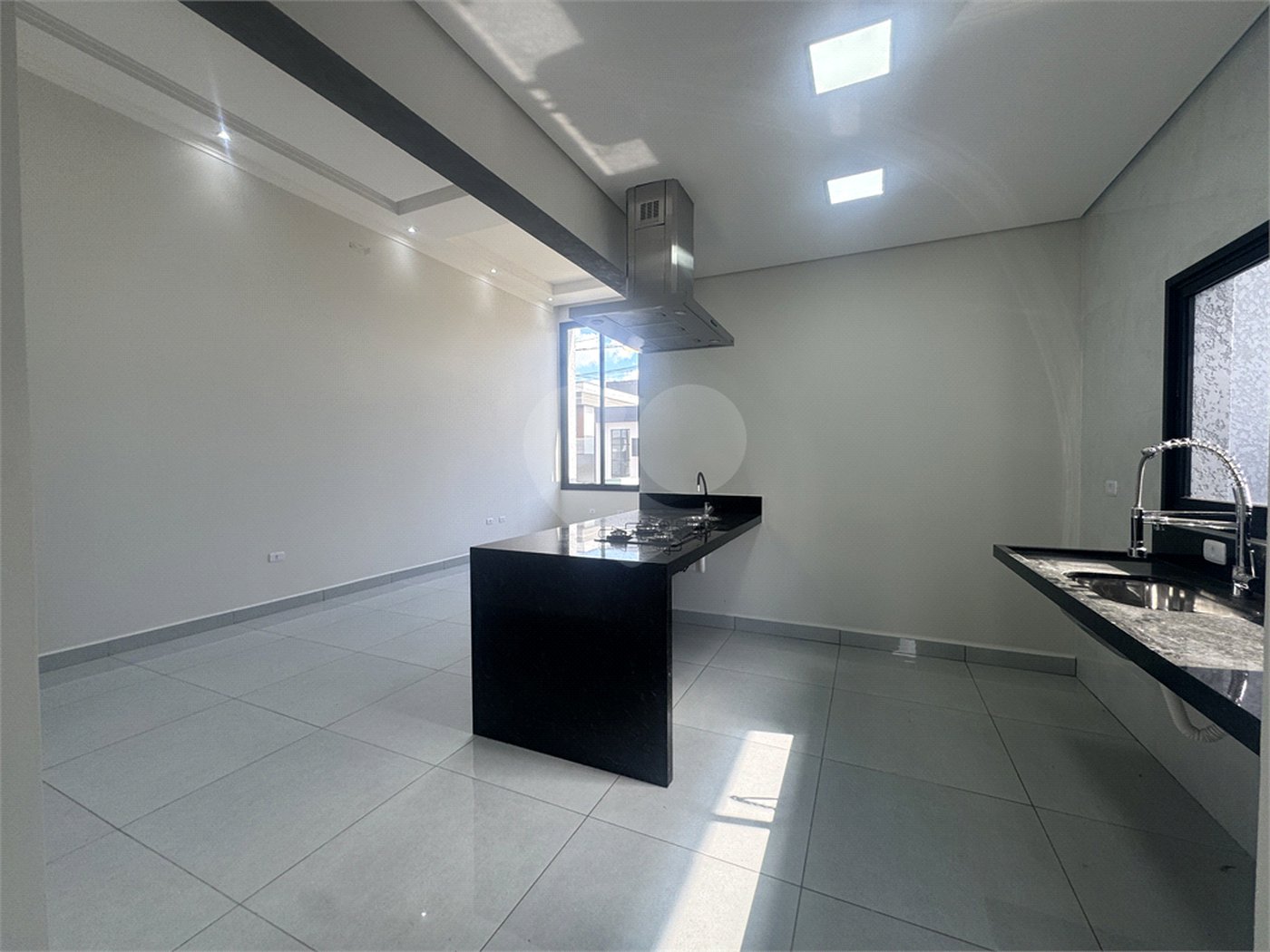 Casa à venda com 3 suítes no condomínio Residencial Villagio Wanel, Sorocaba - SP
