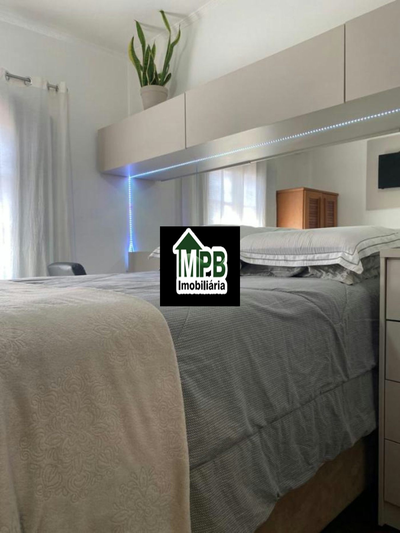 Sobrado à venda com 3 quartos, sendo 1 suíte, em Vila Carvalho, Sorocaba, SP