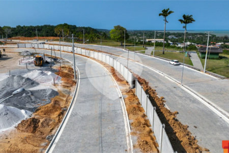 Terreno à venda no condomínio Golden Mundaí, Porto Seguro - BA