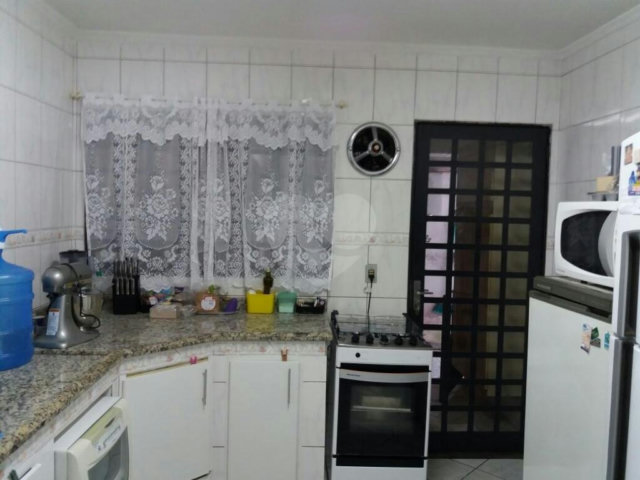 Sobrado à venda com 3 quartos, sendo 1 suíte,  em Jardim do Papai, Guarulhos, SP
