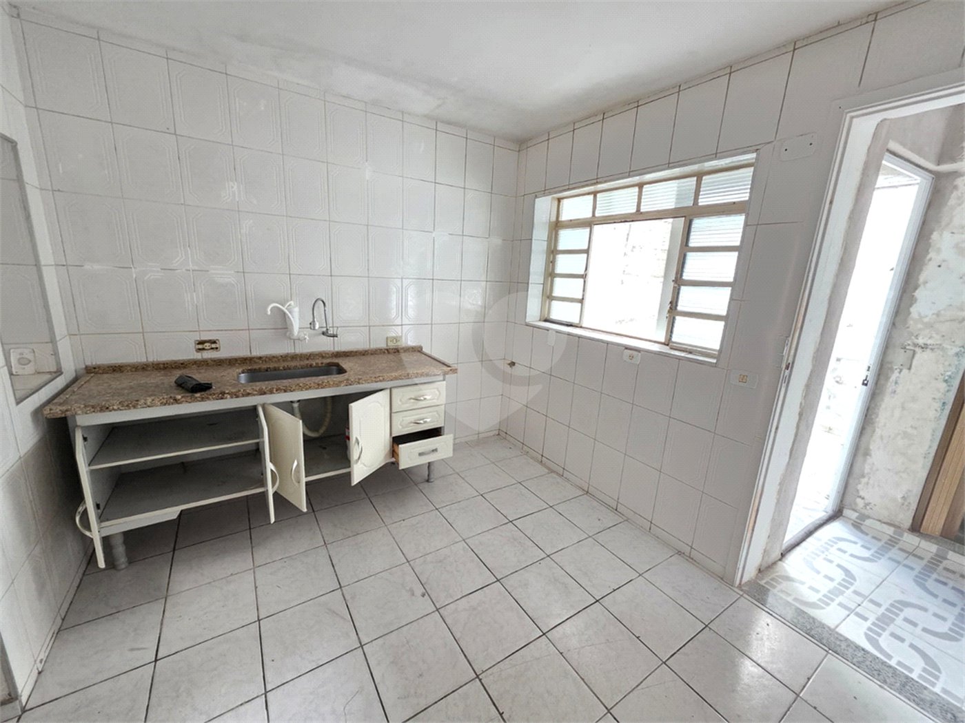 Sobrado à venda com 3 quartos em Jardim Ivana, São Paulo, SP