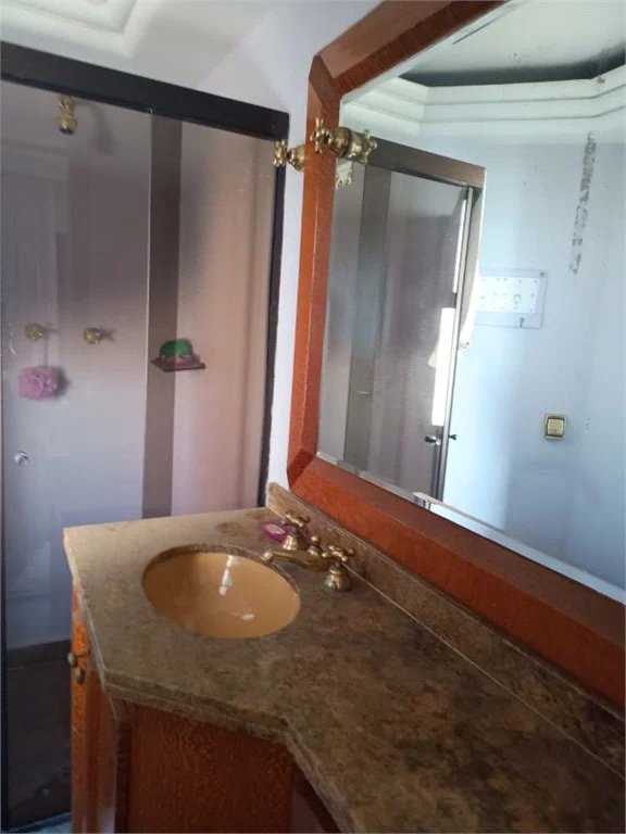 Apartamento à venda com 3 suítes em Vila Suzana, São Paulo, SP