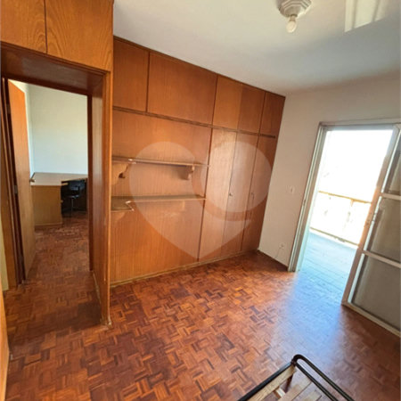 Sobrado à venda com 4 quartos no Centro, Salto, SP