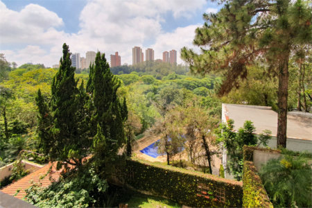 Casa à venda com 4 quartos, sendo 3 suítes,  no condomínio Vila das Flores, São Paulo - SP