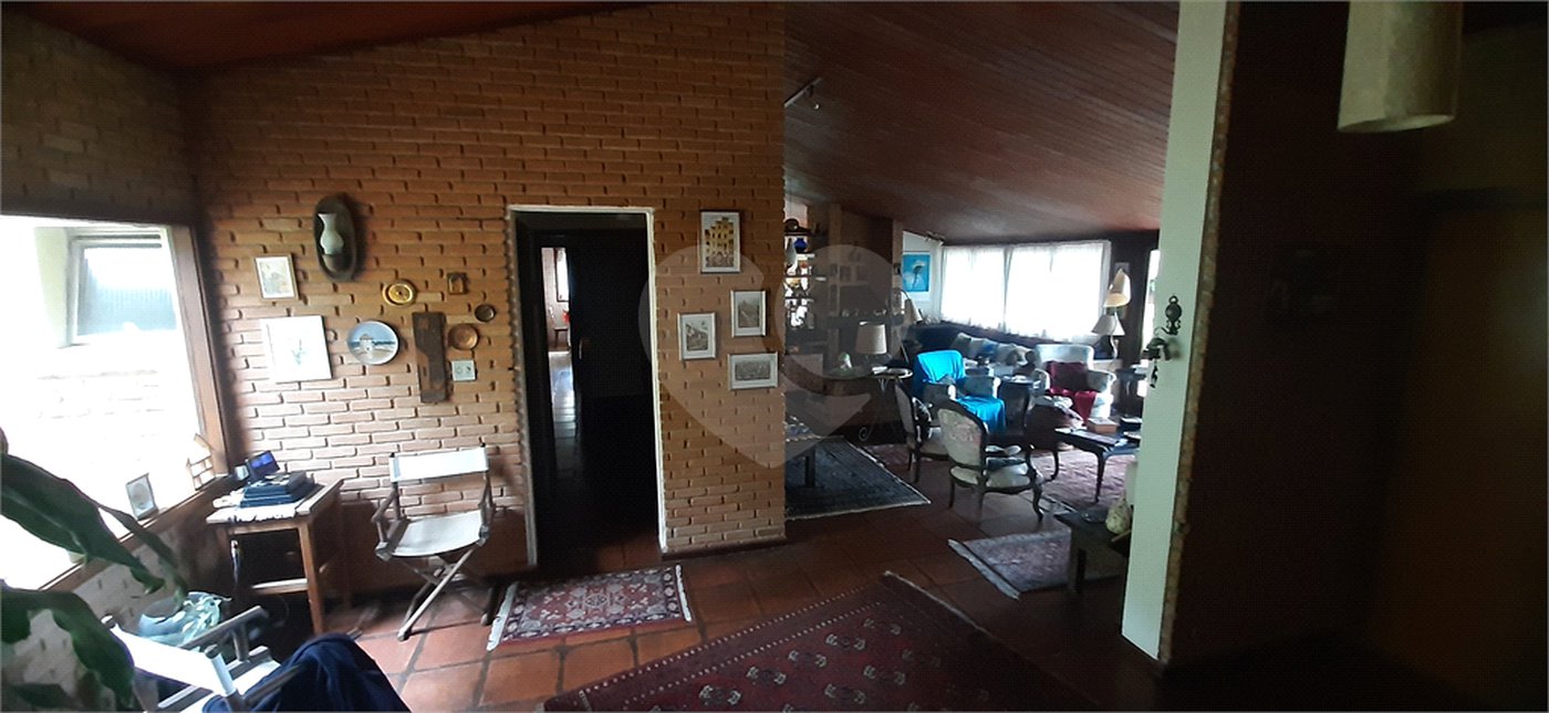 Casa Térrea à venda com 4 quartos, sendo 2 suítes, em Serra da Cantareira, Mairiporã, SP