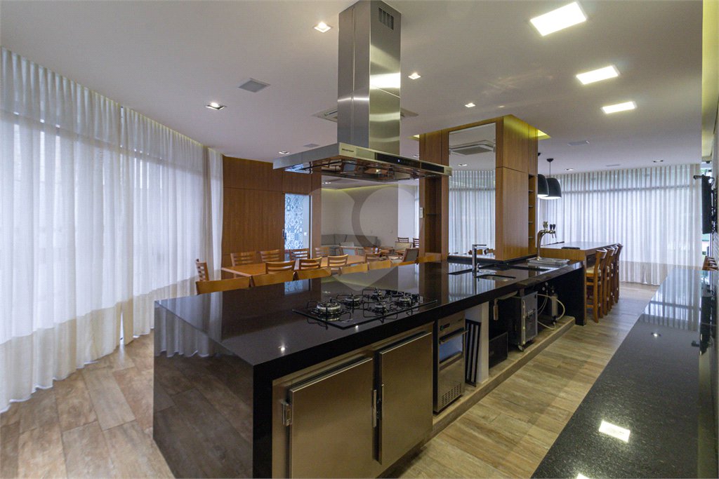Apartamento à venda com 4 quartos, sendo 3 suítes, em Campo Belo, São Paulo, SP