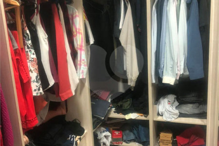 Casa à venda com 4 quartos, sendo 1 suíte, no condomínio Villagio Milano, Sorocaba - SP