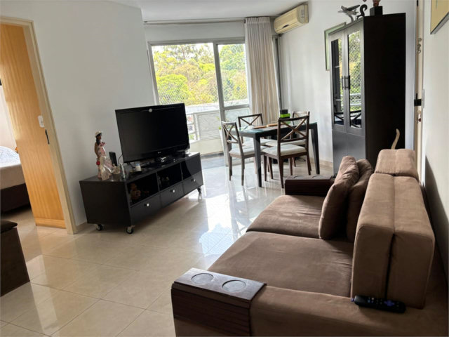 Apartamento à venda com 2 quartos, sendo 1 suíte,  em Vila Madalena, São Paulo, SP