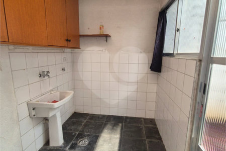 Casa à venda com 3 quartos, sendo 2 suítes, no condomínio Quintas Marajoara, São Paulo - SP
