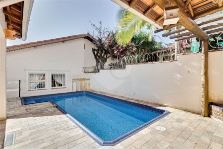 Casa à venda com 3 quartos em Chácara Monte Alegre, São Paulo, SP