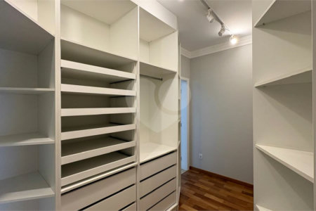 Casa à venda com 4 quartos, sendo 3 suítes, no condomínio Mont Blanc, Sorocaba - SP