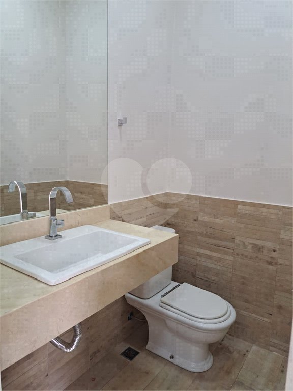 Casa à venda com 3 suítes no condomínio Residencial Terra Nobre, Indaiatuba - SP