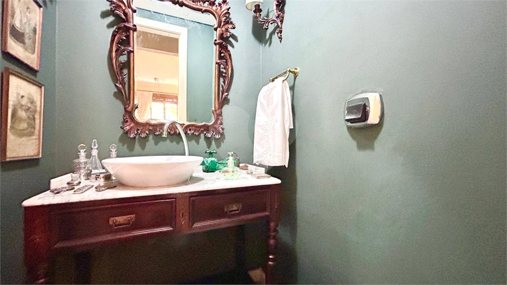 Apartamento à venda com 3 suítes em Vila Suzana, São Paulo, SP