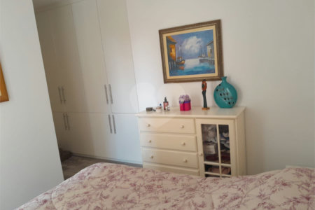 Apartamento à venda com 3 quartos, sendo 1 suíte, em Jardim Marajoara, São Paulo, SP