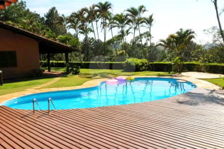 Casa em condomínio à venda ou para alugar com 4 quartos, sendo 2 suítes, em Caixa D´água, Vinhedo, SP