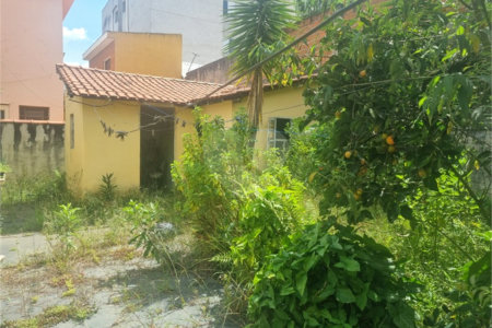 Casa Térrea à venda com 4 quartos em Vila Nivi, São Paulo, SP