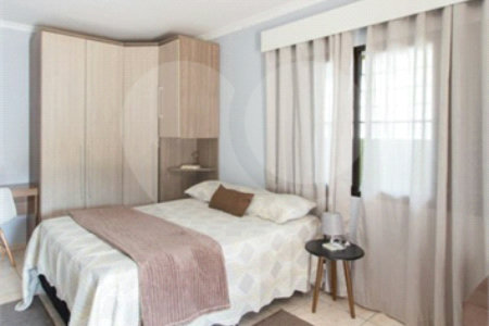 Sobrado à venda com 3 quartos, sendo 1 suíte, em Vila Curuçá, São Paulo, SP