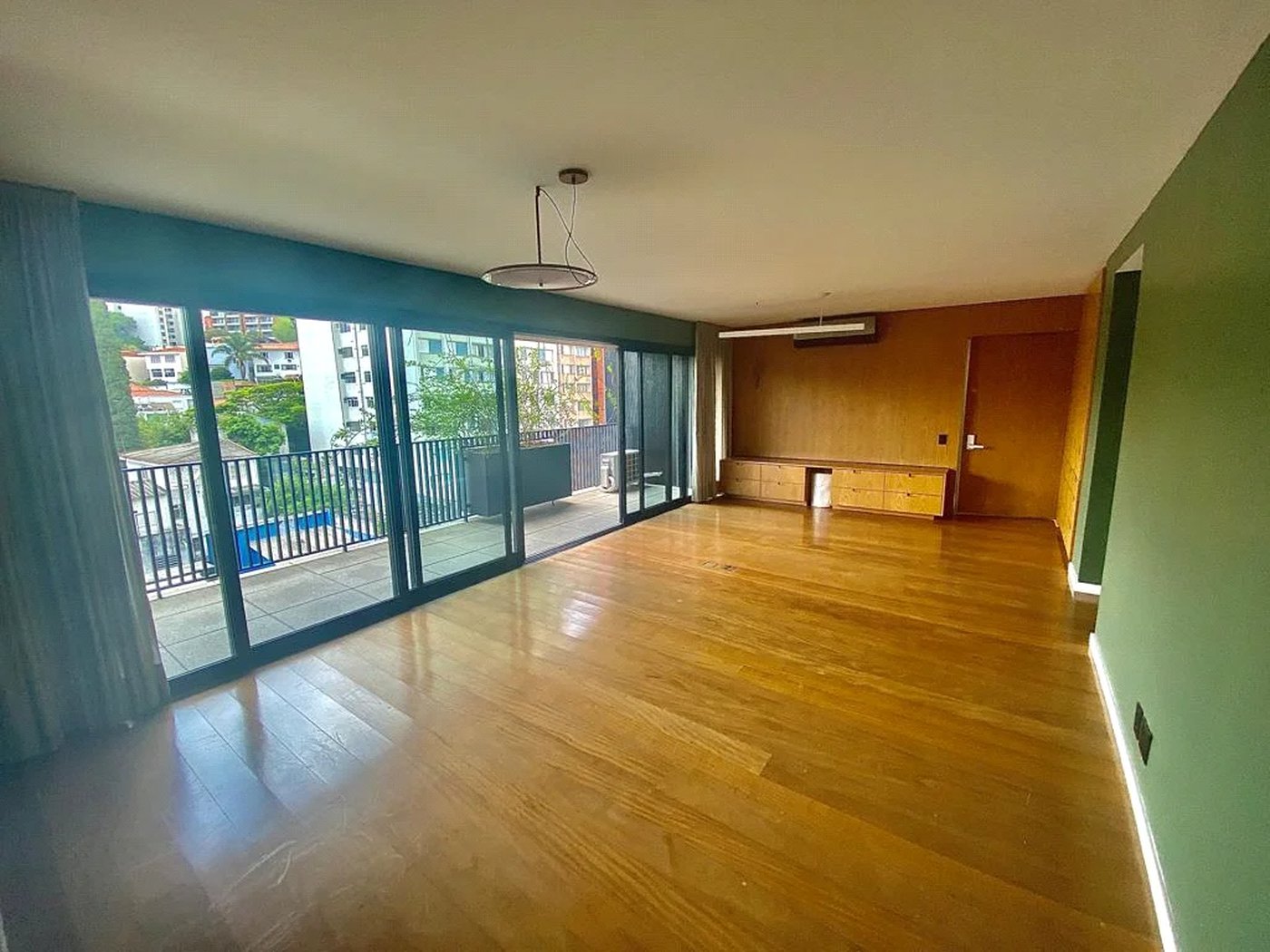 Apartamento à venda com 3 suítes em Jardim das Bandeiras, São Paulo, SP
