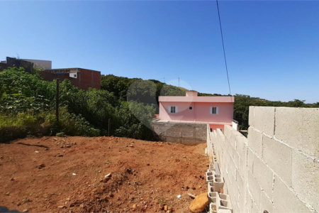 Casa sobrado no Jardim das Torres Prolongamento