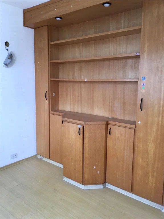 Apartamento à venda com 3 quartos, sendo 1 suíte, em Jardim Parque Morumbi, São Paulo, SP