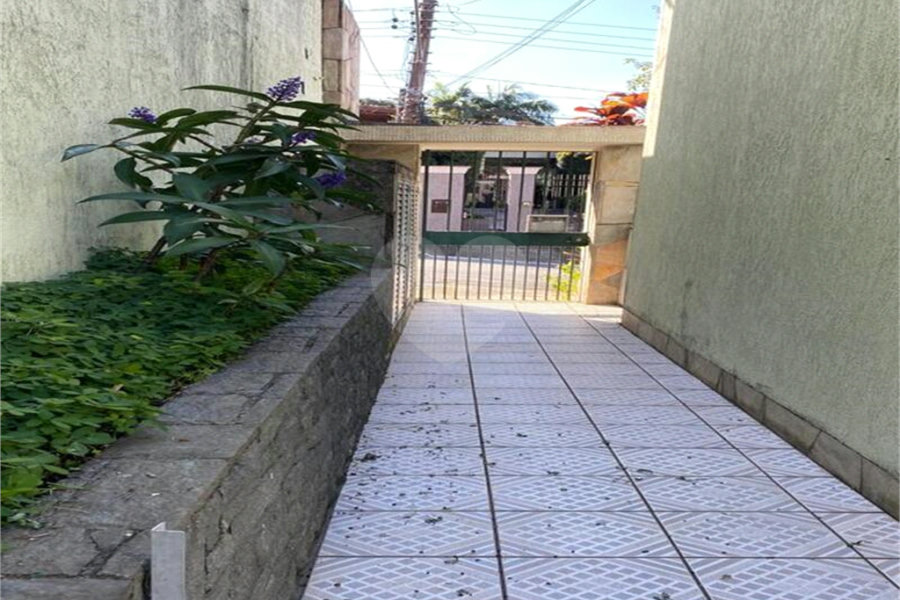 Casa Térrea à venda com 4 quartos, sendo 2 suítes, em Jardim Floresta, São Paulo, SP