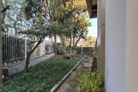 Casa à venda ou para alugar com 5 quartos, sendo 3 suítes, em Vila Maria, Itapetininga, SP