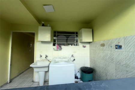 Sobrado à venda com 3 quartos em Vila Gustavo, São Paulo, SP