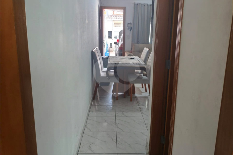 Sobrado à venda com 3 quartos, sendo 1 suíte, em Tremembé, São Paulo, SP