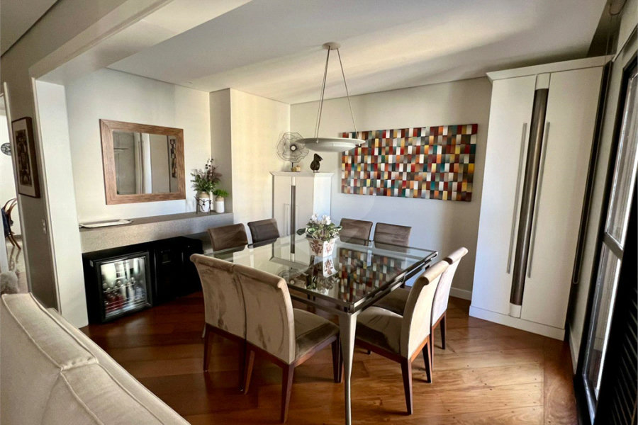 Apartamento à venda com 3 quartos, sendo 2 suítes, em Morumbi, São Paulo, SP