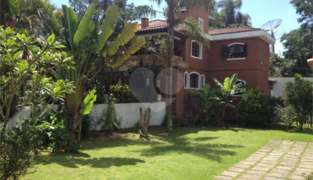 Casa à venda ou para alugar com 5 quartos, sendo 1 suíte,  em Cumbari, Mairiporã, SP