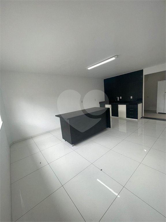 Sobrado à venda com 3 quartos, sendo 2 suítes,  em Vila Oliveira, Mogi das Cruzes, SP