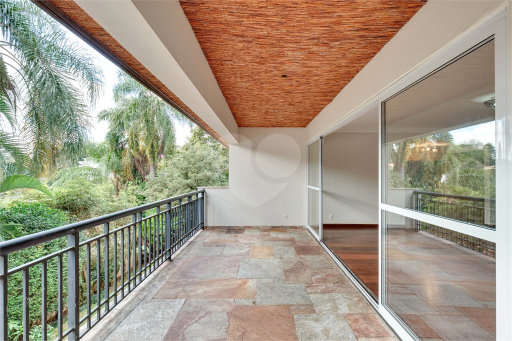Casa de Vila à venda ou para alugar com 3 suítes em Alto da Boa Vista, São Paulo, SP