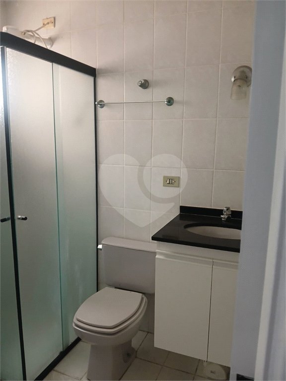 Apartamento à venda com 3 quartos, sendo 1 suíte,  em Enseada, Guarujá, SP