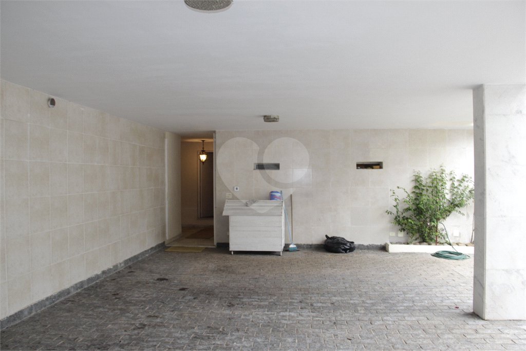 Casa à venda ou para alugar com 5 suítes em Jardim Leonor, São Paulo, SP