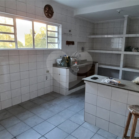 Casa à venda com 3 quartos, sendo 1 suíte,  em Jardim Rosa Maria, São Paulo, SP