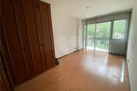 Cobertura à venda com 4 quartos, sendo 1 suíte, em Cosme Velho, Rio de Janeiro, RJ