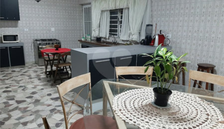 Casa à venda com 7 quartos, sendo 1 suíte,  em Lapa, São Paulo, SP