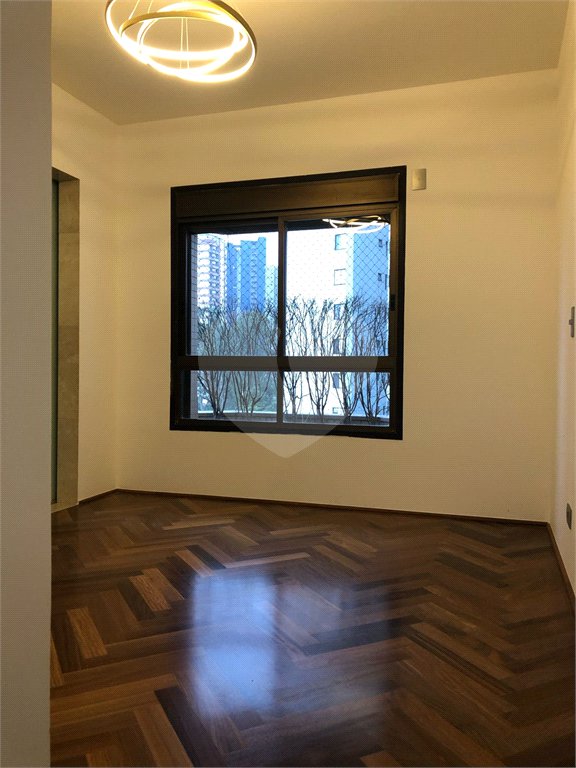 Apartamento à venda com 4 suítes em Vila Suzana, São Paulo, SP