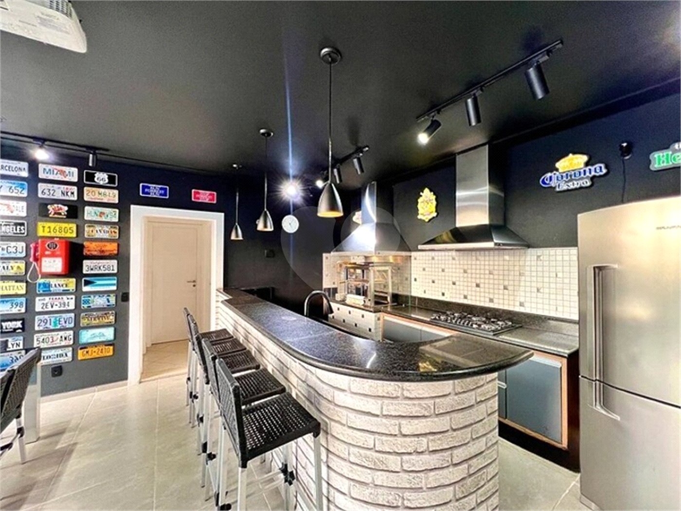 Casa à venda com 5 suítes no condomínio Ibiti Royal Park, Sorocaba - SP