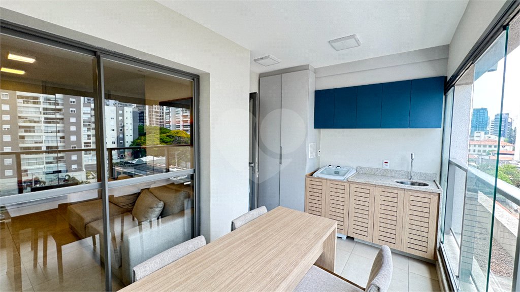 Apartamento à venda com 2 quartos, sendo 1 suíte,  em Brooklin, São Paulo, SP