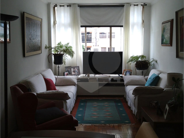 Apartamento à venda com 3 quartos, sendo 1 suíte,  em Pinheiros, São Paulo, SP