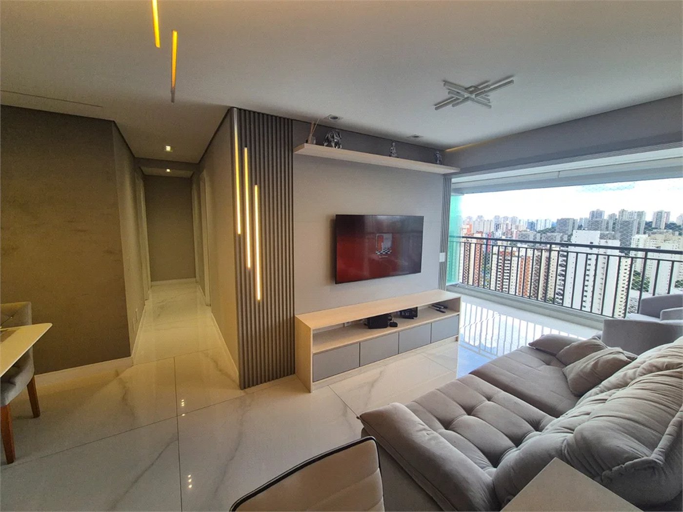 Apartamento à venda com 3 quartos, sendo 2 suítes,  em Jardim Caboré, São Paulo, SP