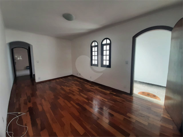 Sobrado à venda ou para alugar com 3 suítes em Jardim França, São Paulo, SP
