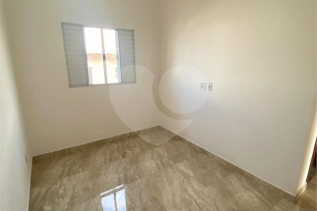 Casa para alugar com 2 suítes no condomínio Residencial Vila Amélia, Poá - SP
